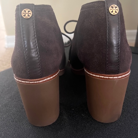 Tory Burch Hilary Suede Booties - Size 10M - Authentic - Picture 5 of 5